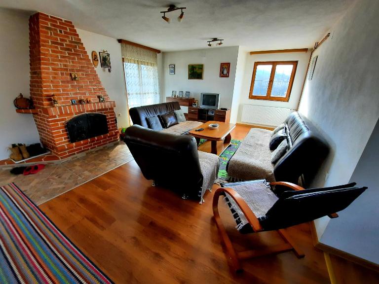 Kuća na dan Vrla strana - B&B Petrovo