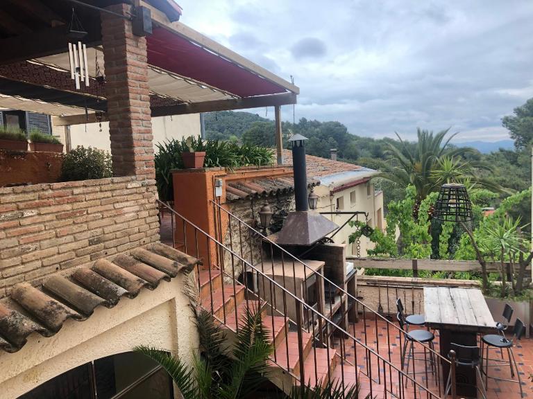 Casa Rustíca Cal Mian - B&B Almoster