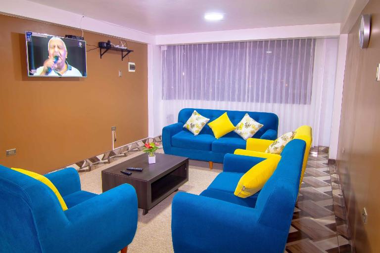 Departamentos KIRI para familias o empresas que viajan en grupo cerca al Aeropuerto Juliaca, con agua caliente - B&B Juliaca