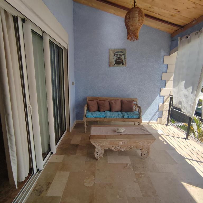 Spacieux appart T3 à st gilles les bains 80 m2, grande varangue, plage - B&B Saint-Gilles les Bains