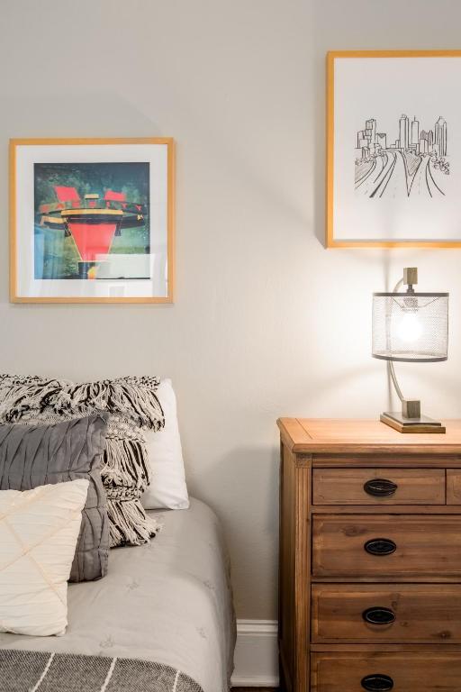Rare 2 Bed 2 Bath Downtown Condo Near Aquarium - B&B Atlanta