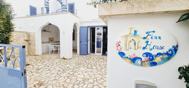 Finn House - B&B Torre Lapillo