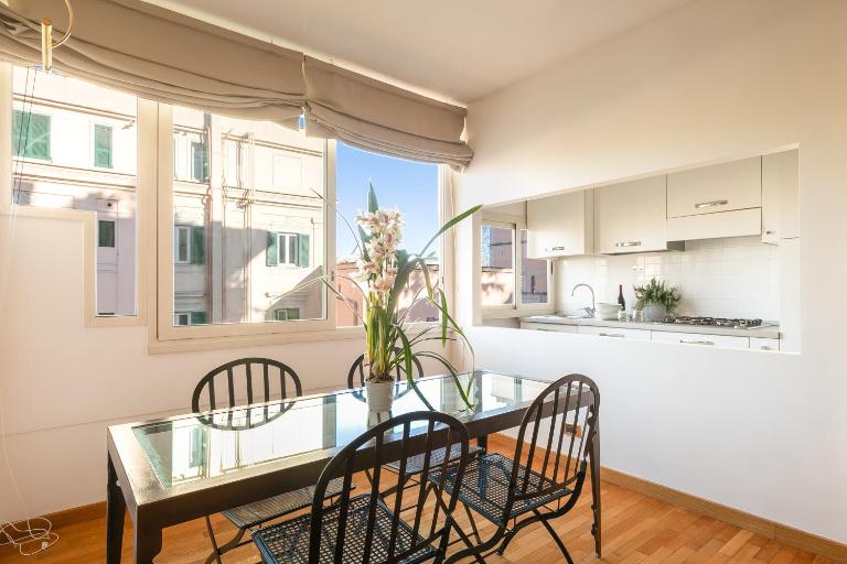 R.C. Giulio Cesare. Loft in centro - Ferienwohnung Rom