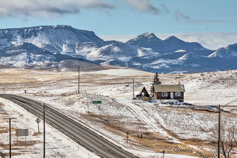 Remote Wolf Creek Cabin - Wide Open Spaces! - B&B Wolf Creek