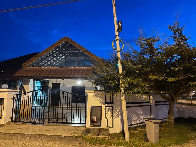 VillaParadise Homestay - B&B Batu Pahat
