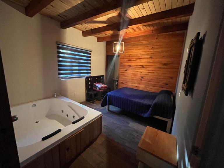 Mazamitla - Cabaña Topacio con jacuzzi - B&B Mazamitla