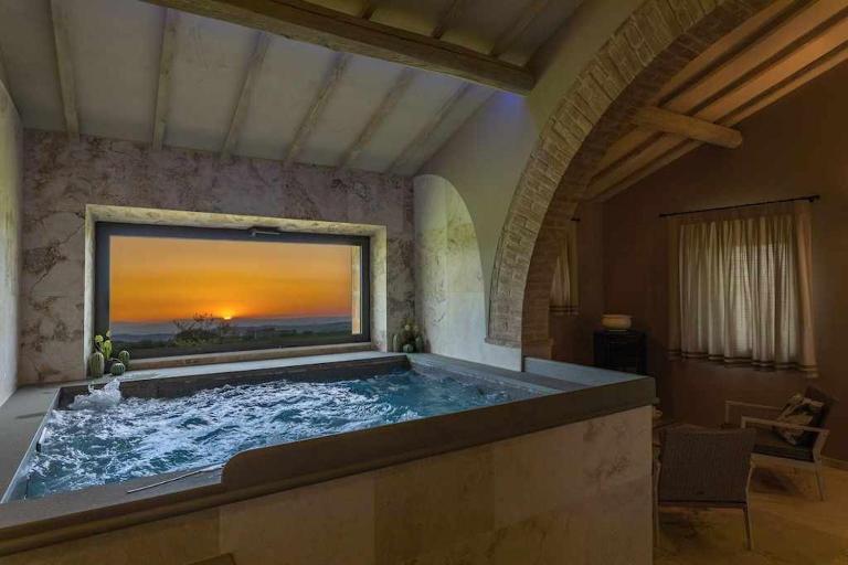 Villa I Cipressini piscina riscaldata spa Toscana - B&B Pienza