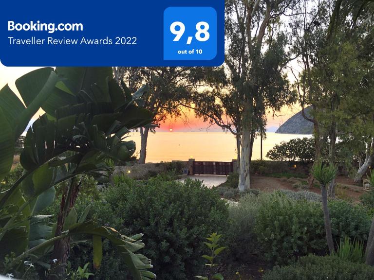 Aeolos beachfront family residence - B&B Kouverta