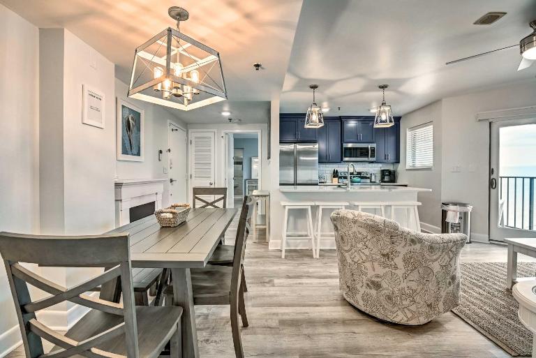 Remodeled Oceanfront Condo in Myrtle Beach! - B&B Myrtle Beach