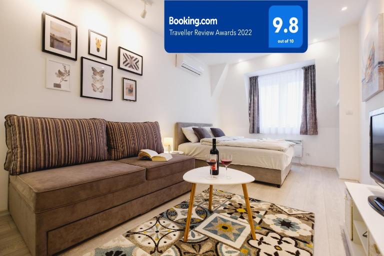 Apartment Hana Lux-Cozy Studio, Easy Parking, Near Danube - B&B Belgrade