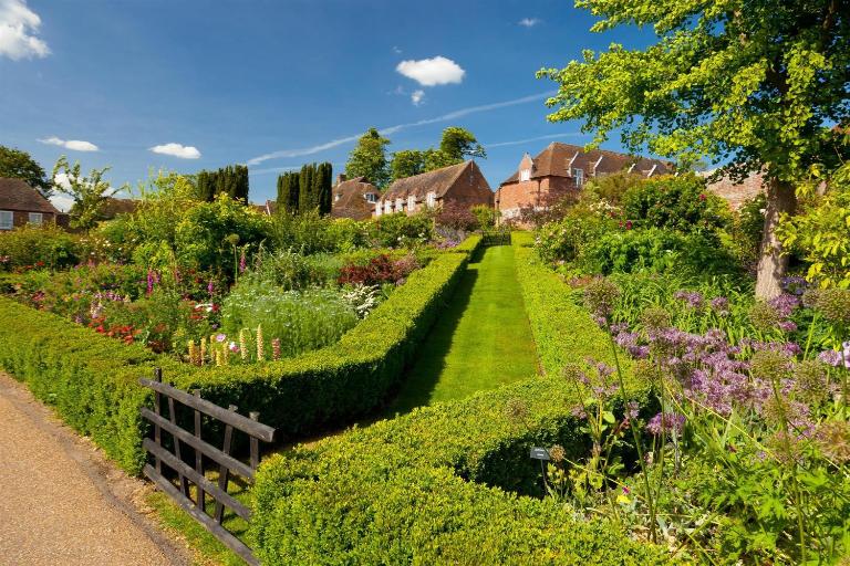 Leeds Castle Holiday Cottages - Bed and Breakfast Maidstone