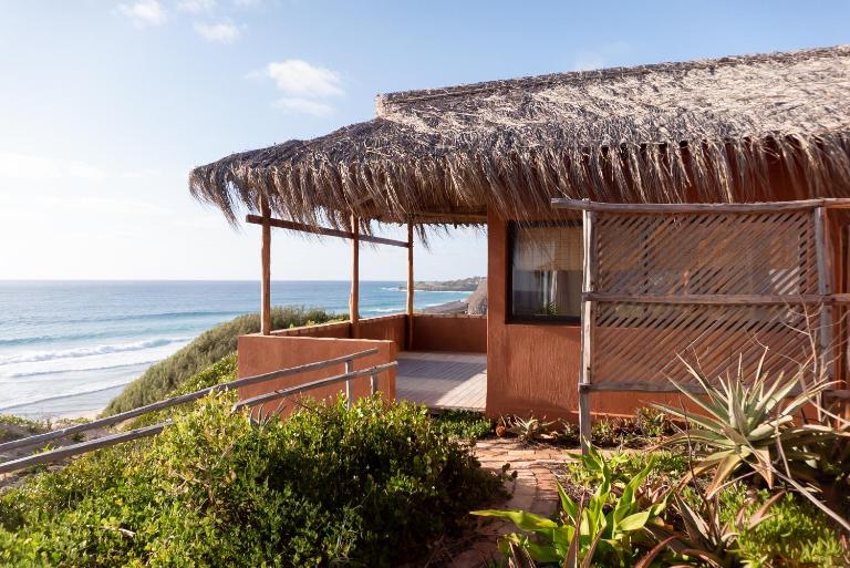 Bela Flor Beach Front Apartments - B&B Inhambane
