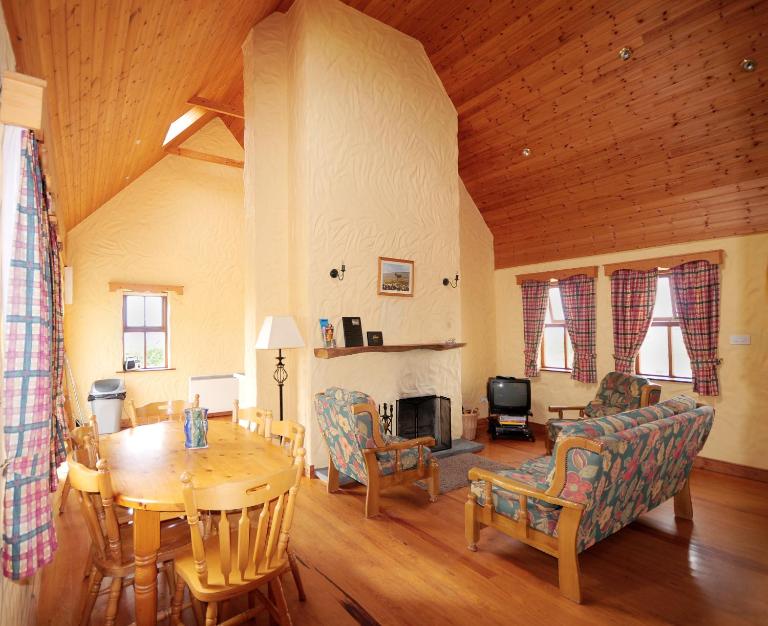 Fanore Holiday Cottages - B&B Ballyvaghan