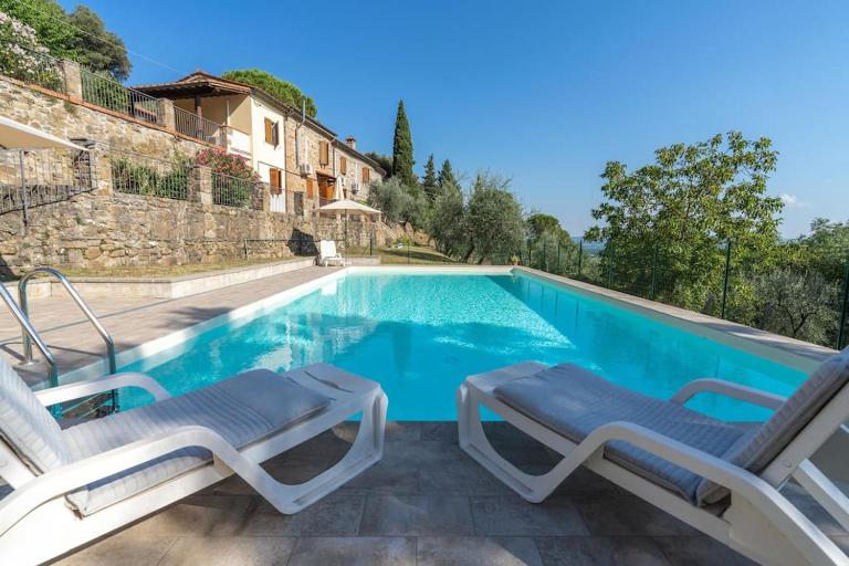 La Bandita - antica casa di campagna toscana con piscina, WIFI e splendida vista - B&B Loro Ciuffenna