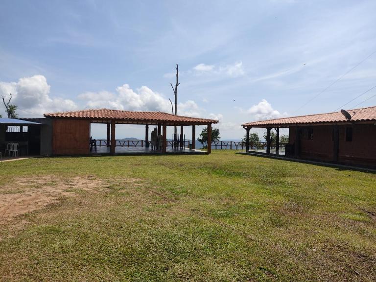 Finca campestre y recreativa los potrillos - B&B Doradal