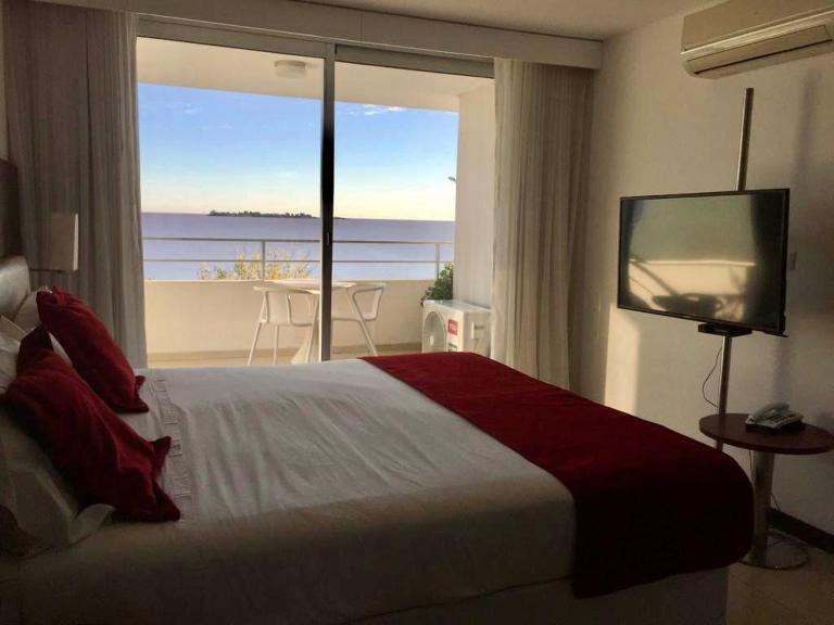 Golden Hour Studio - Dos Orillas 404 - B&B Colonia del Sacramento