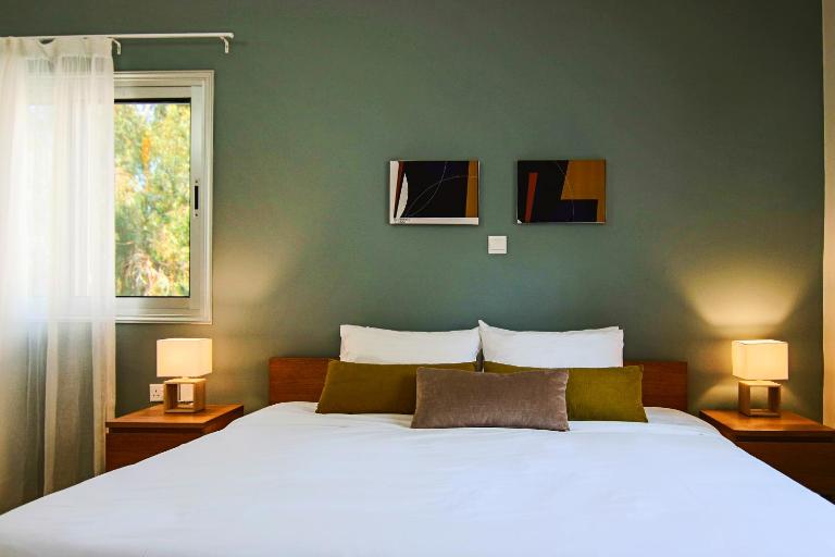Phaedrus Living City View Luxury Flat Harbour 04 - B&B Larnaca