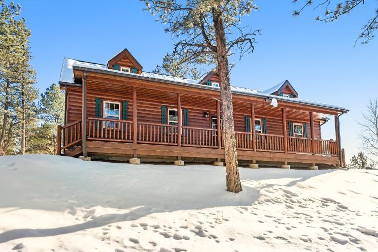 Meandering Moose Cabin - B&B Florissant