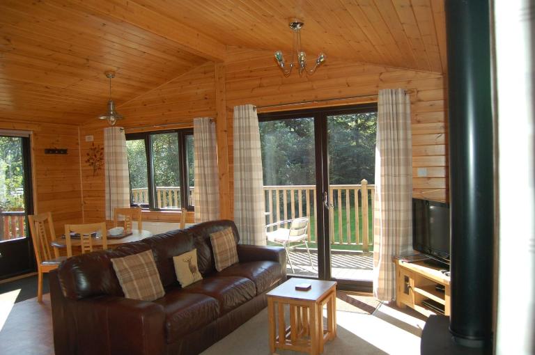 Luxury woodland Alder Lodge - B&B Killin