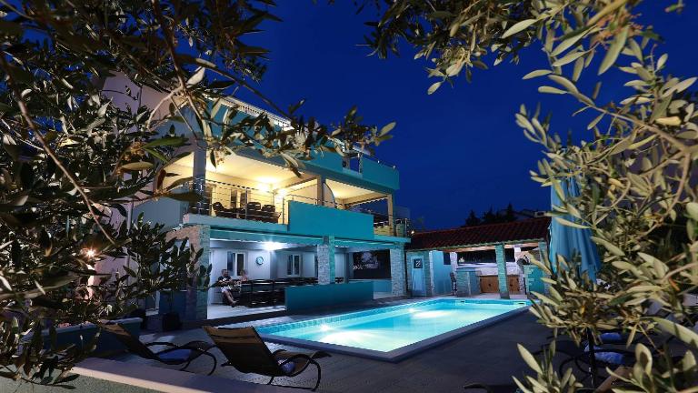 Apartmani "Villa Barbara" - B&B Novalja