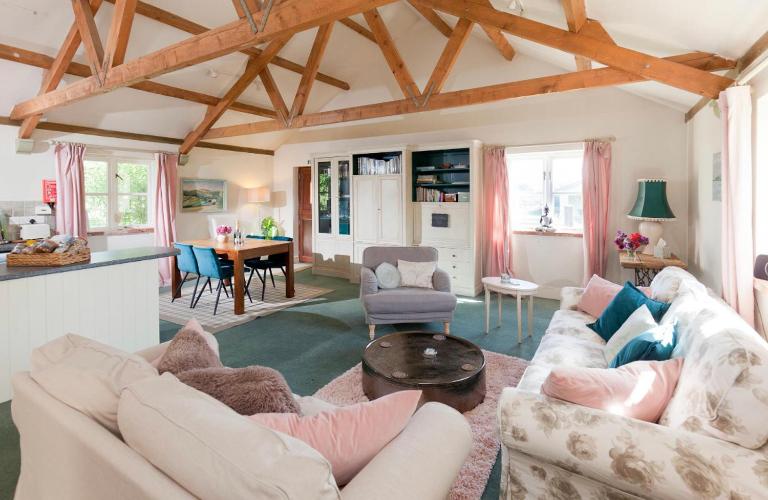 Spacious Swallow Cottage - B&B Tisbury