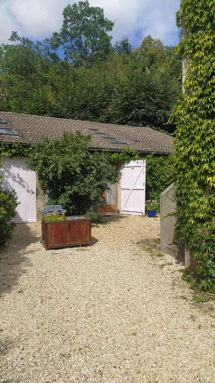 Logement entier dans village calme - B&B Guillerval