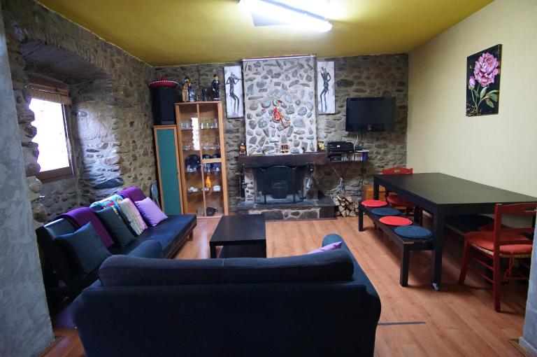 Apto cerca de Puigcerda con chimenea - B&B la Guingueta d'Ix