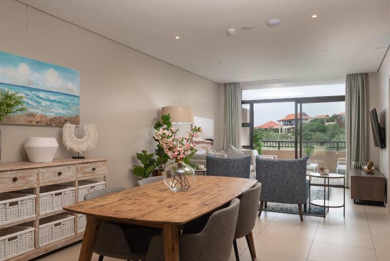 Zimbali Suites 411 - Bed and Breakfast Ballito