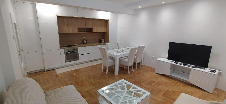 Leo Apartment - Bed and Breakfast Trebinje