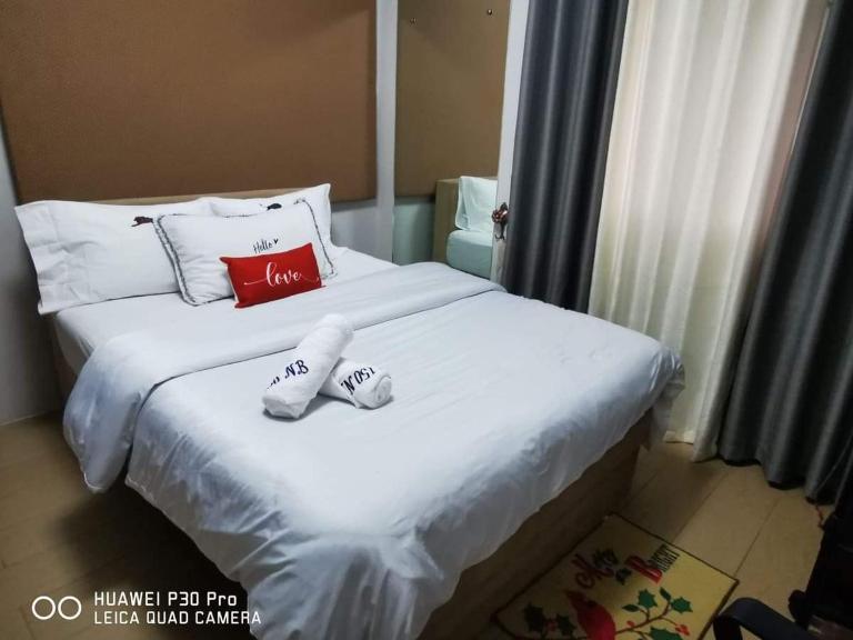 Staycation Condotel @ 150 Newport pasay city - Bed and Breakfast Manilla