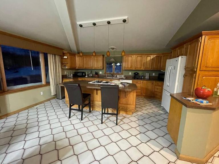 Luxury 3-Bedroom home - Chambres d'hôtes Caribou