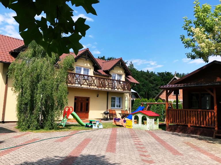 Pokoje Pod Kasztanami Jantar - Ferienwohnung Jantar