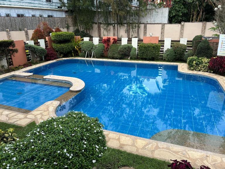 Tagaytay Hampton Villa - B&B Tagaytay