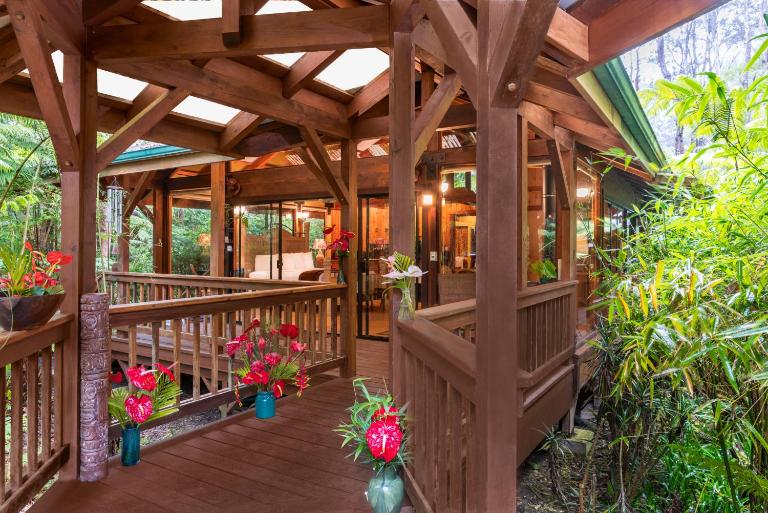 Volcano Village Lodge - B&B Volcano