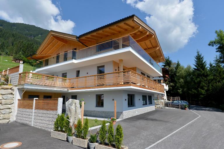 Alpenchalet Zillertal - B&B Hippach
