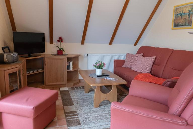 Haus Sabine - OG - Ferienwohnung Groß Kirr