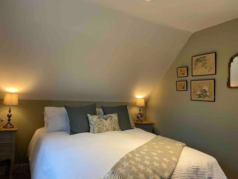 Cosy Rural Retreat Sleeps 3 & PetFriendly - B&B Pewsey