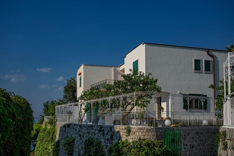 Villa La Pagaia Sorrento Coast - B&B Vico Equense