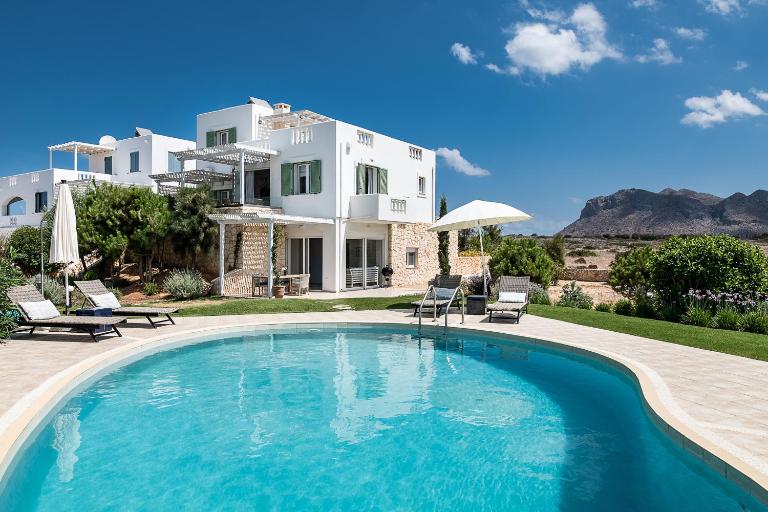 VILLA AMANTELLA - B&B Stavros