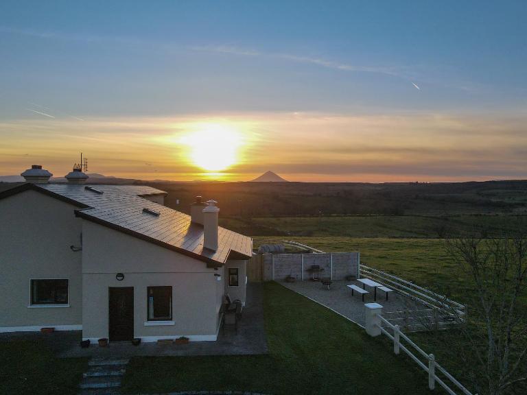 Helens Self Catering - B&B Castlebar