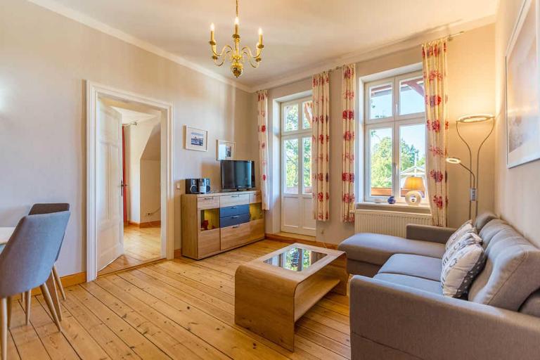 Haus auf dem Hügel Die Klassische 06 - Bed and Breakfast Bansin