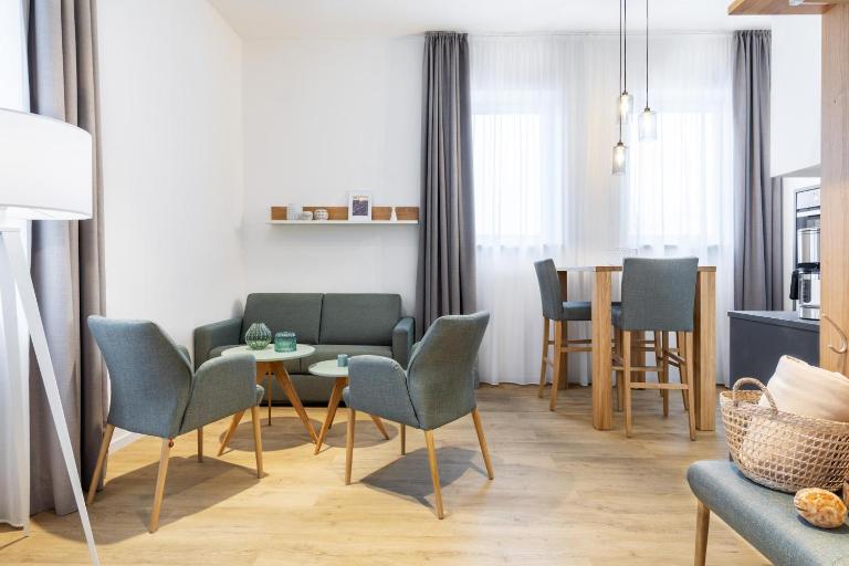 Ferienapartments am Krusespeicher Ferienapartments am Krusespeicher 3-30 - B&B Wismar