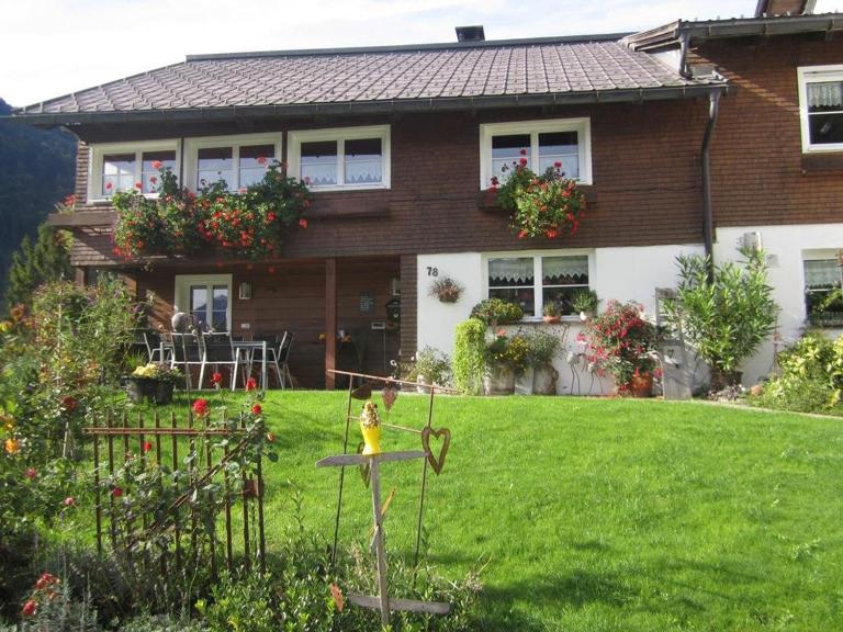 Ferienwohnung Helma - B&B Blons