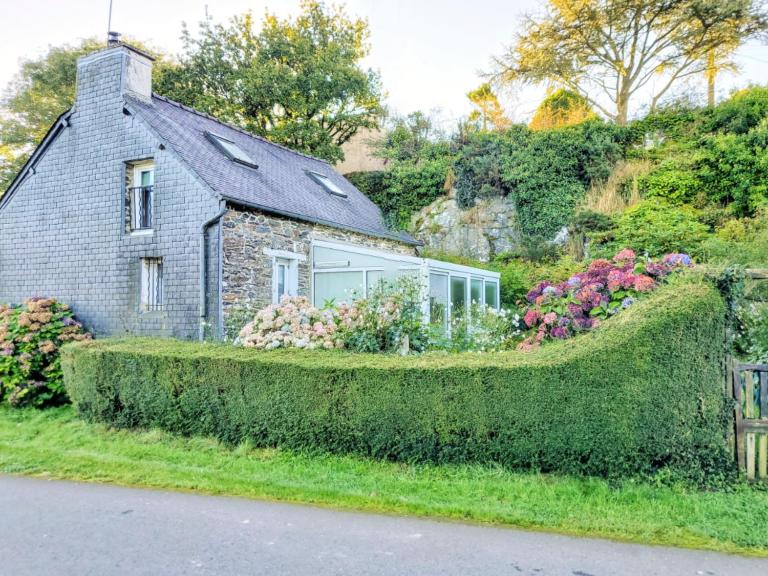 Ò FaYa Cottage votre Gîte calme et verdoyant en Bretagne - Bed and Breakfast Saint-Mayeux