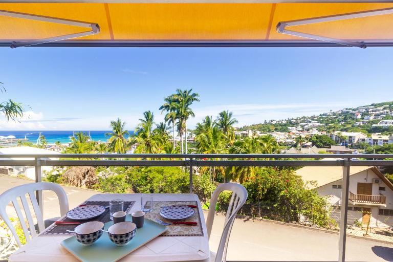 Cuty - bel et spacieux apt avec magnifique vue mer et piscine Saint Gilles Les Bains - Ferienwohnung Saint-Gilles les Bains