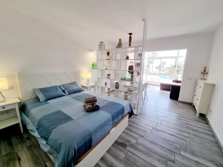 Apartamento MARIA 26 PLAYA ROCA - Bed and Breakfast Costa Teguise