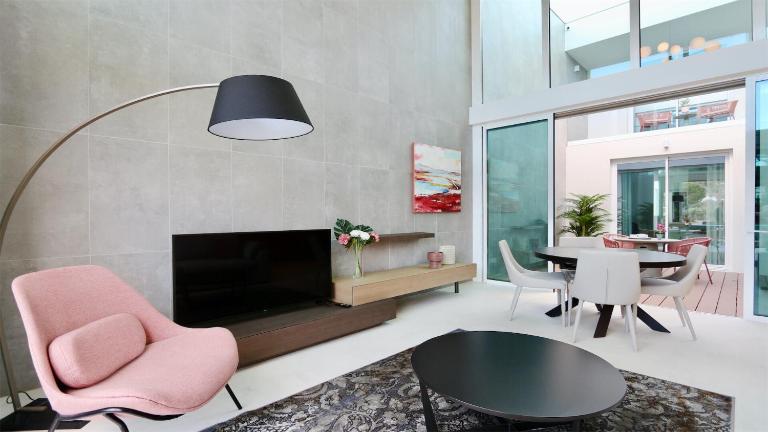 Vila Leonor - Clever Details , Central Vilamoura, Sleeps 6, luxury, walking distance - B&B Vilamoura