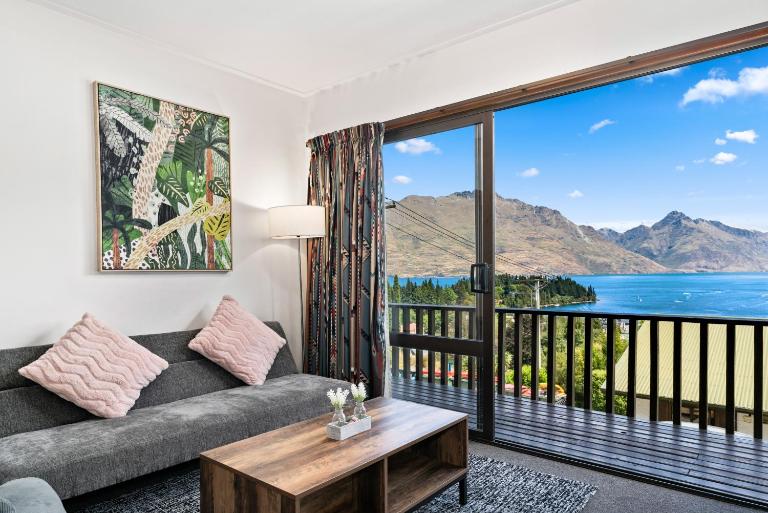 Town Centre Location with Stunning View - Unit 8 - Ferienwohnung Queenstown