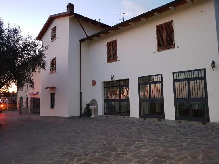 Casa con piscina camino e biliardo - B&B San Giustino Valdarno