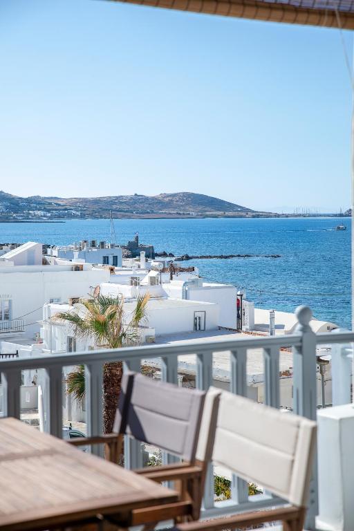 Naousa - 2BR House with Amazing View - Caper - B&B Naoussa